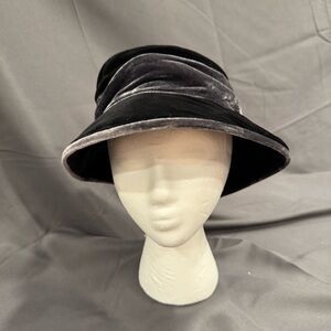 Vintage Black & GrayVelvet slouch Hat